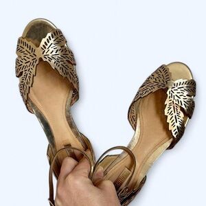 Vintage gold peep-toe sandals